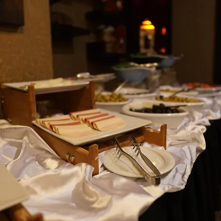 Hotel Asrin Park & Convention Center 4*