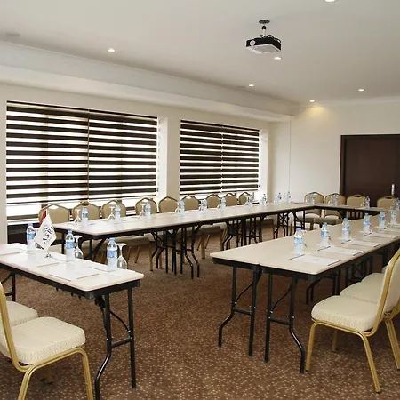 호텔 Asrin Park & Convention Center