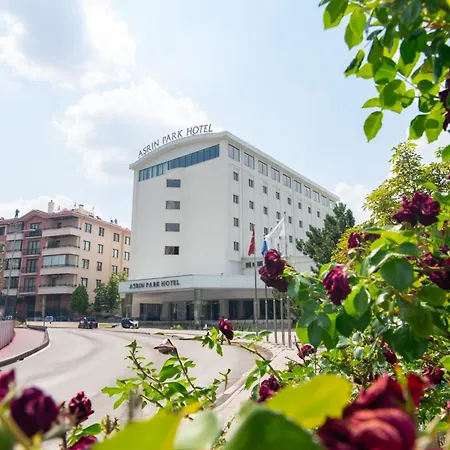 Asrin Park & Convention Center Hotel