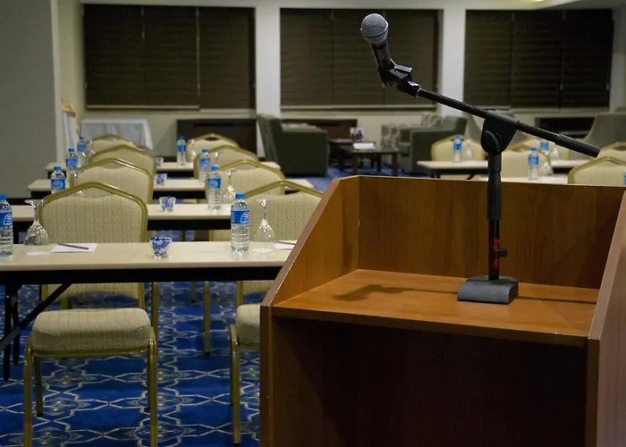 Asrin Park & Convention Center فندق