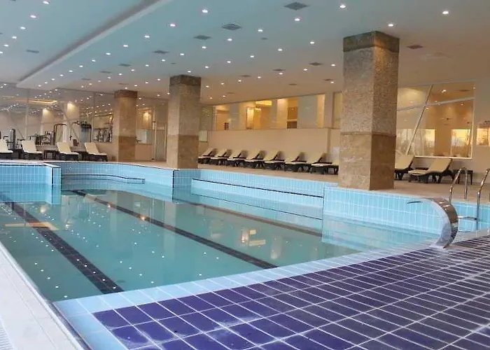 Asrin Park & Convention Center 4*