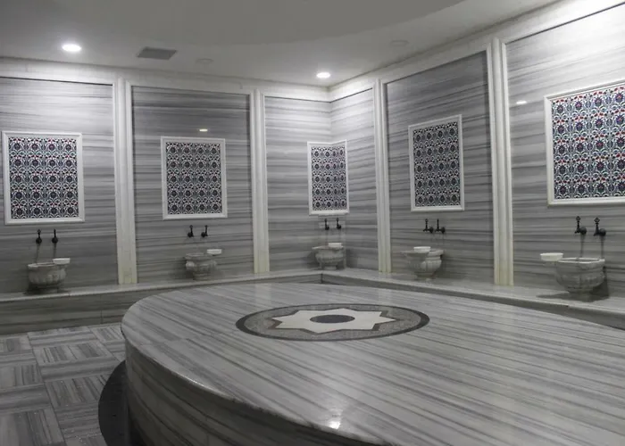 Asrin Park & Convention Center فندق