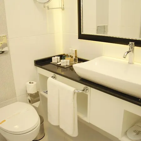 Hotel Asrin Park & Convention Center