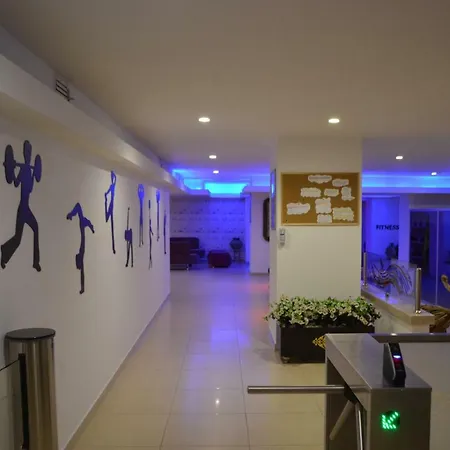 Asrin Park & Convention Center Hotel